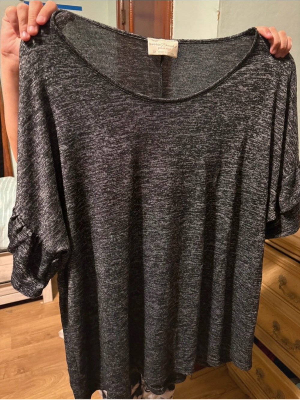 Relaxed Scoop Neck Women’s Top - Charcoal Gray